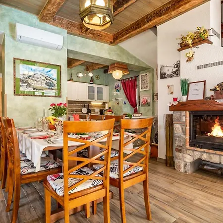Natura With Swimming Pool, Jacuzzi And Sauna